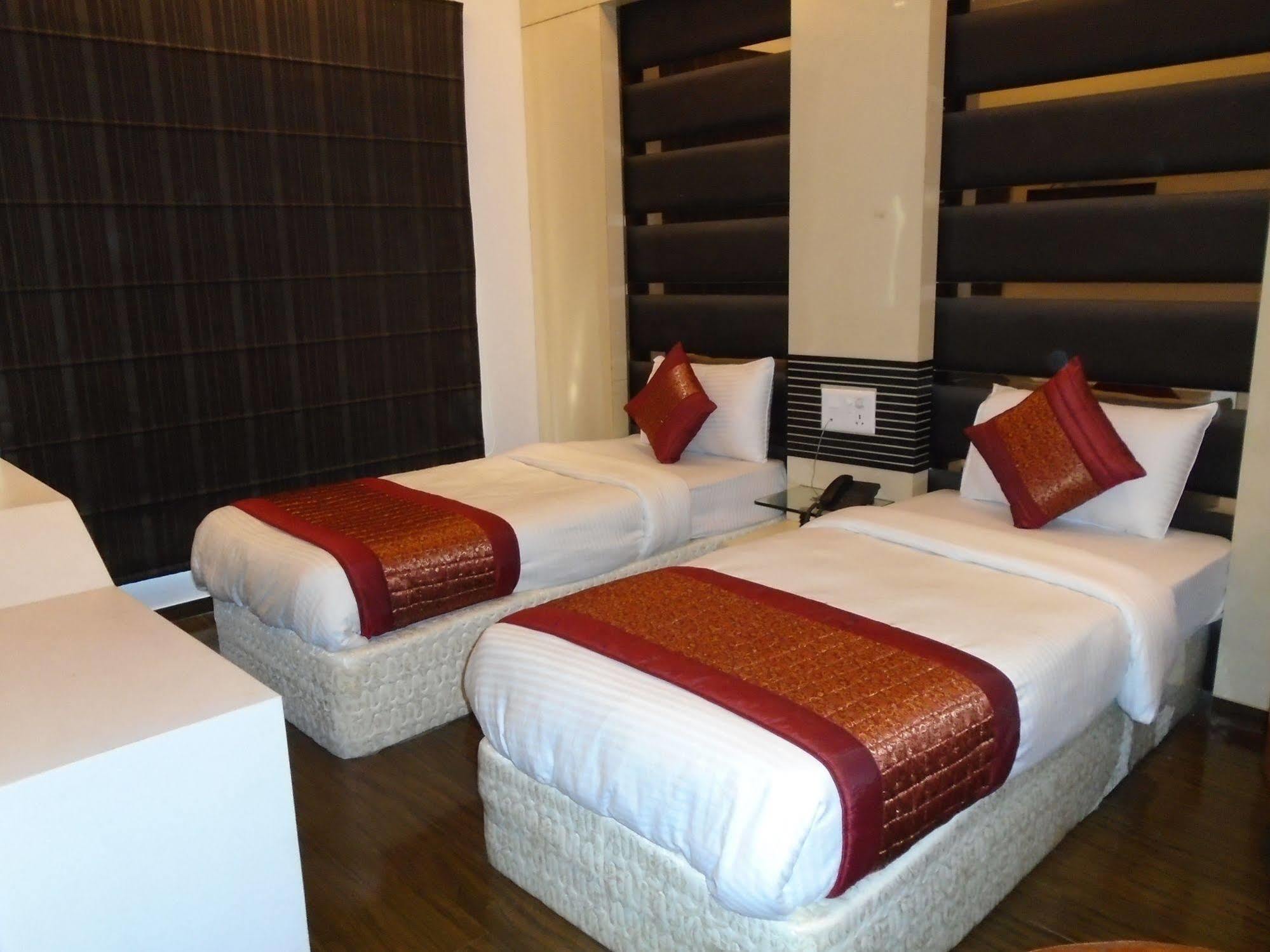 Hotel Gold Souk - Karol Bagh Dillí Exteriér fotografie