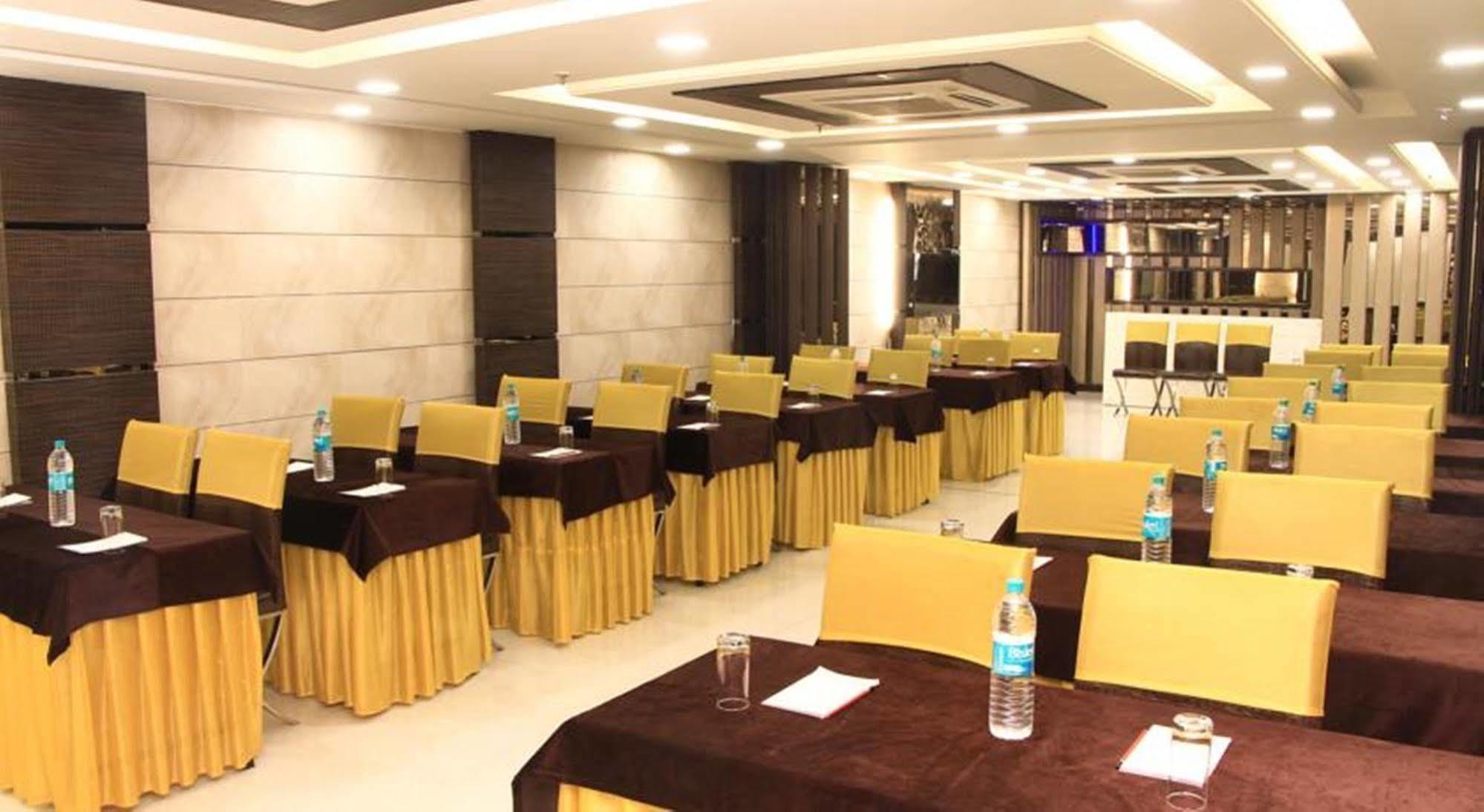 Hotel Gold Souk - Karol Bagh Dillí Exteriér fotografie